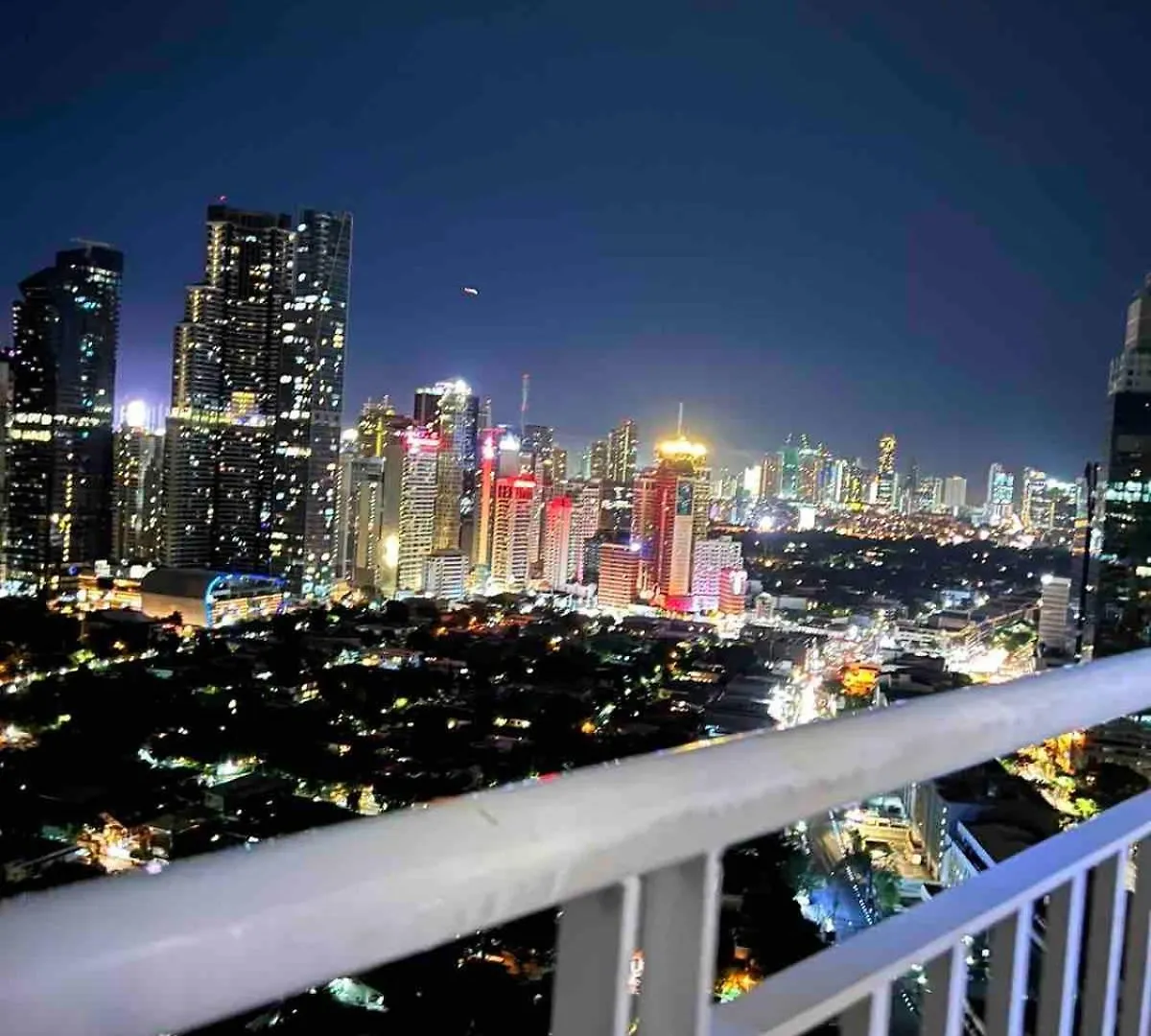 Makati Room 381 1 Bedroom Deluxe Smjazz T2 Residence New Manila Apartment