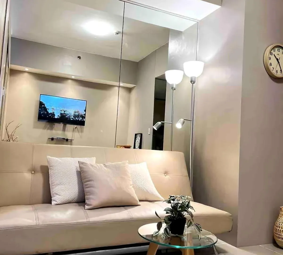 Makati Room 381 1 Bedroom Deluxe Smjazz T2 Residence New Manila